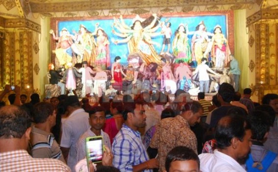 In deplorable condition of Capital City people geared up to celebrate Puja In deplorable condition of Capital City people geared up to celebrate Puja